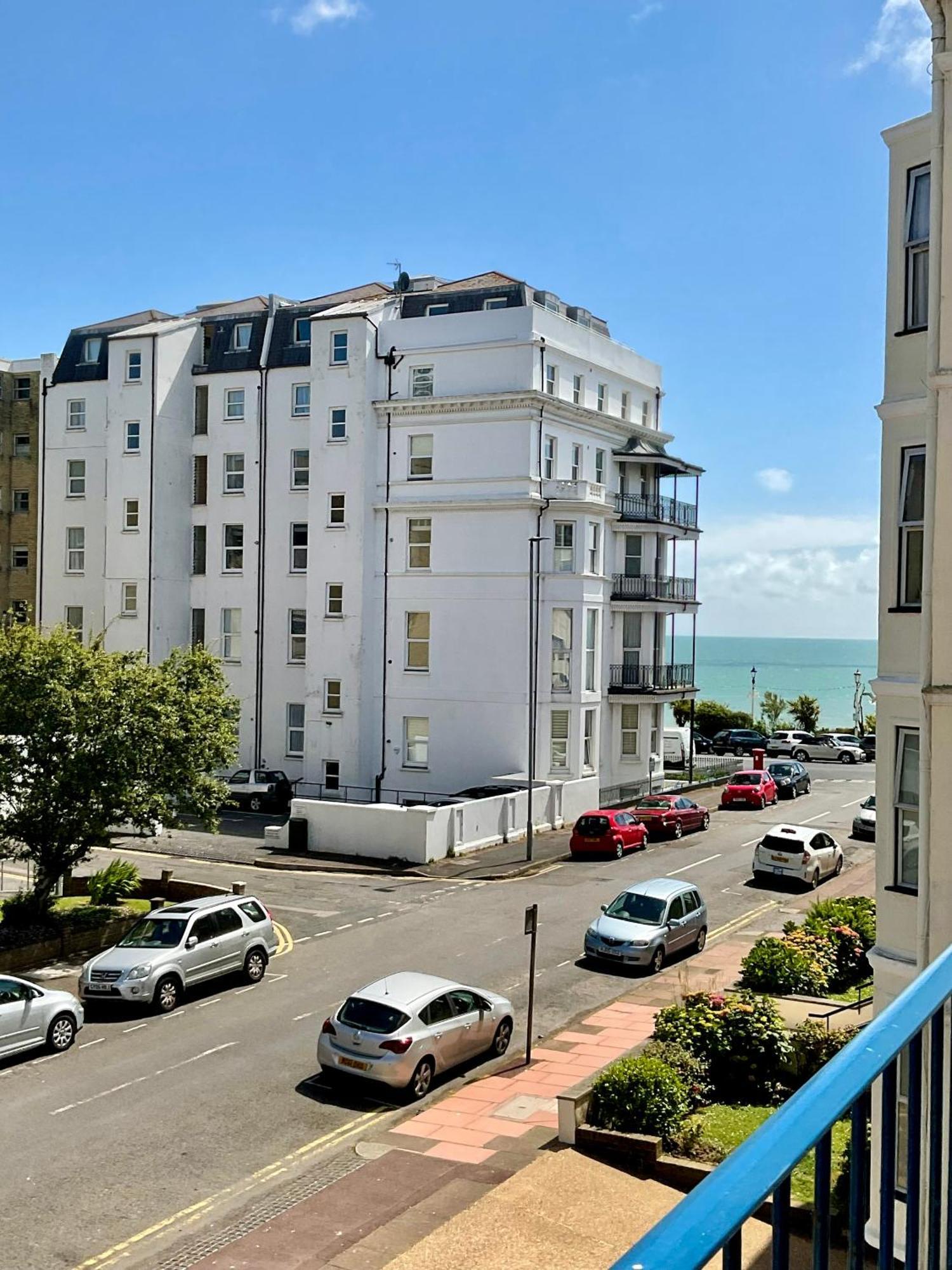 Vernon Guesthouse Eastbourne Exterior photo